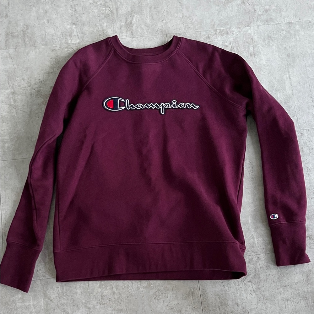 Champion Burgundy Logo Crewneck Sweatshirt women’s size small